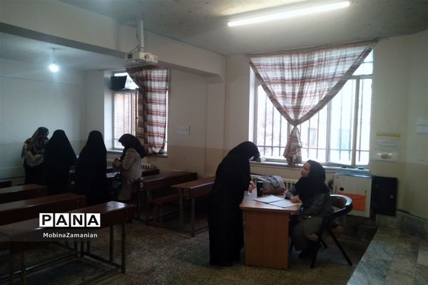 اولین جلسه دیدار با اولیاء دبیرستان شاهد شهید حمامی