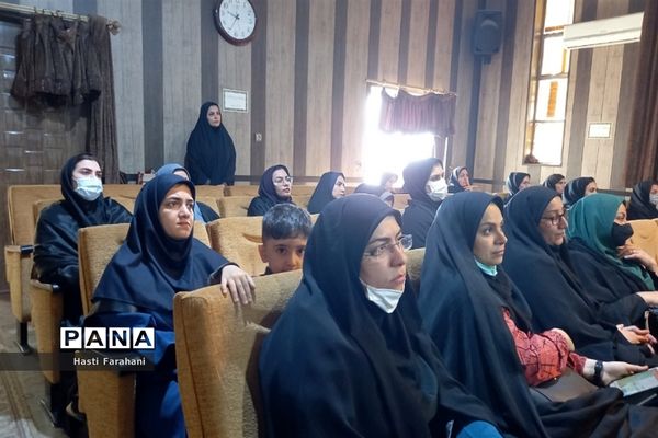 برگزاری کارگاه مدیریت کلاس و سنجش بینایی در شهرستان‌ قرچک