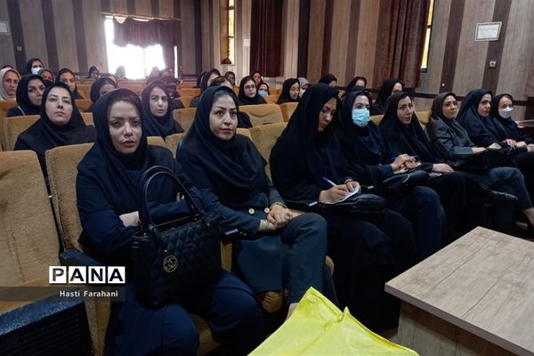 برگزاری کارگاه مدیریت کلاس و سنجش بینایی در شهرستان‌ قرچک