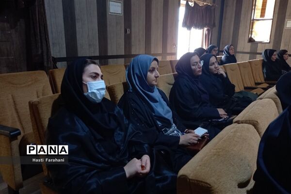 برگزاری کارگاه مدیریت کلاس و سنجش بینایی در شهرستان‌ قرچک