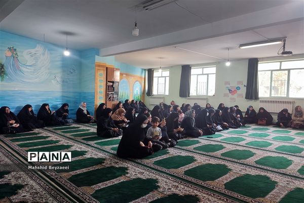 برگزاری جلسه آموزش بهداشت روان خانواده