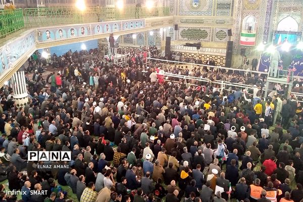 تجمع فرهنگیان و دانش‌آموزان چهارمحال و بختیاری در دیدار با رئیس جمهوری همراه با آحاد مردم