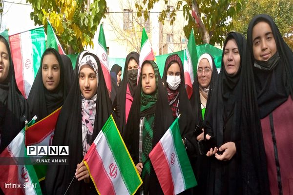 تجمع فرهنگیان و دانش‌آموزان چهارمحال و بختیاری در دیدار با رئیس جمهوری همراه با آحاد مردم