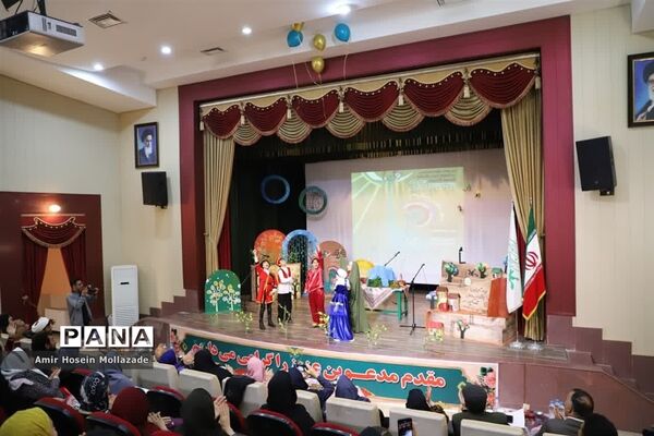آیین اختتامیه مرحله استانی 25 دوره جشنواره بین‌المللی قصه‌گویی