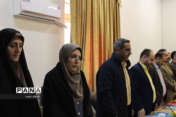 نشست هم‌اندیشی مدیران دوره دوم متوسطه ناحیه یک بهارستان