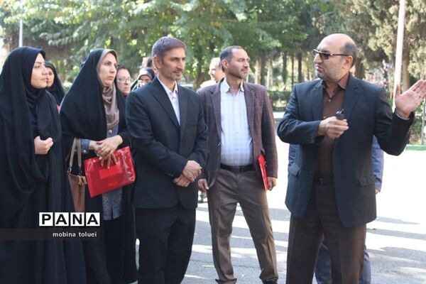 بازدید مدیران ناحیه یک بهارستان از دبیرستان ماندگار البرز