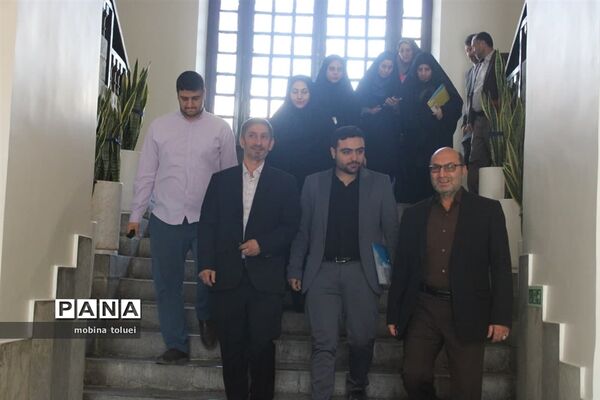 بازدید مدیران ناحیه یک بهارستان از دبیرستان ماندگار البرز