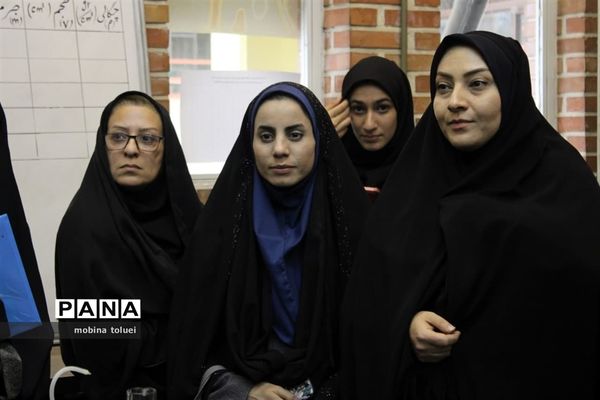 بازدید مدیران ناحیه یک بهارستان از دبیرستان ماندگار البرز