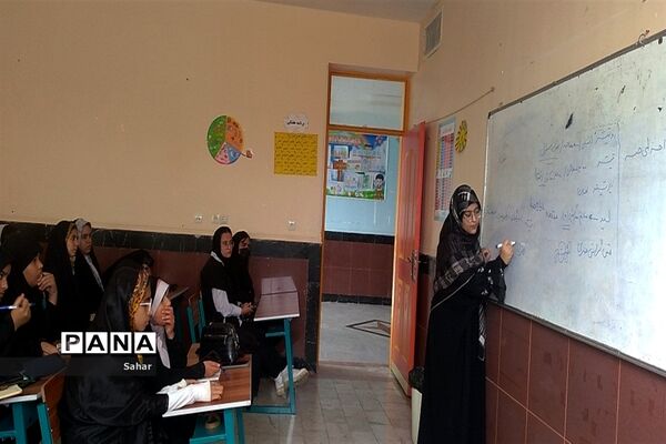 برگزاری کارگاه خبرنویسی ویژه خبرنگاران دختر شهرستان کاشمر
