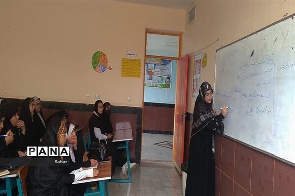 برگزاری کارگاه خبرنویسی ویژه خبرنگاران دختر شهرستان کاشمر