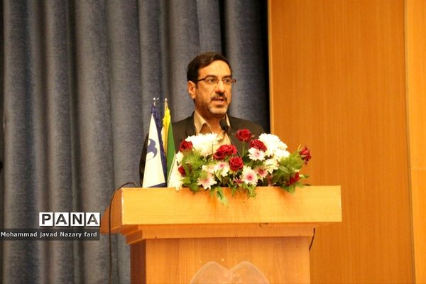 تجلیل از نخبگان ورزش دانش‌آموزی و فرهنگیان خراسان رضوی