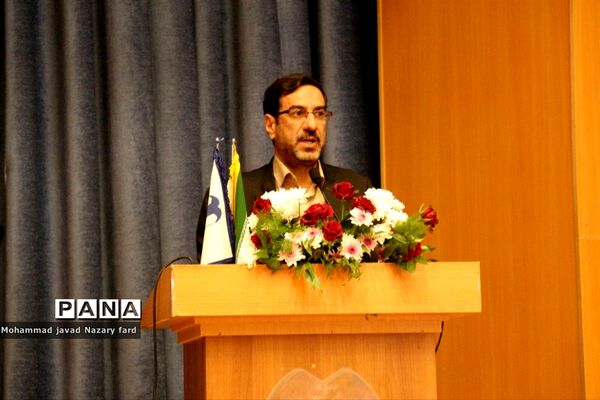 تجلیل از نخبگان ورزش دانش‌آموزی و فرهنگیان خراسان رضوی