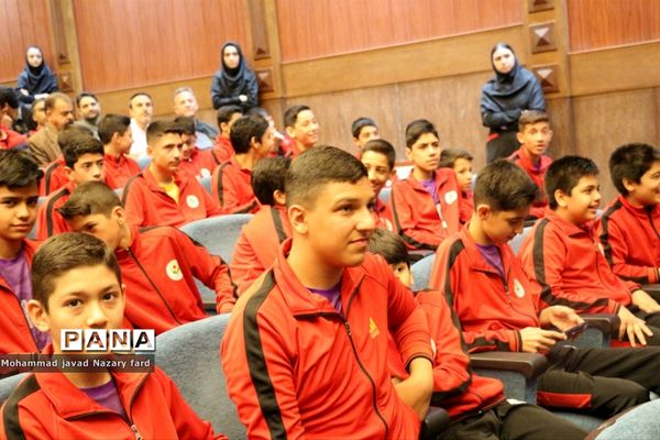 تجلیل از نخبگان ورزش دانش‌آموزی و فرهنگیان خراسان رضوی