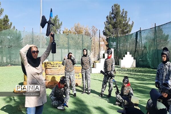 مسابقات پینت‌بال دانش ‌آموزان هنرستان بصیرت