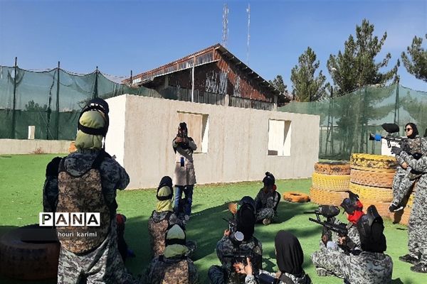 مسابقات پینت‌بال دانش ‌آموزان هنرستان بصیرت