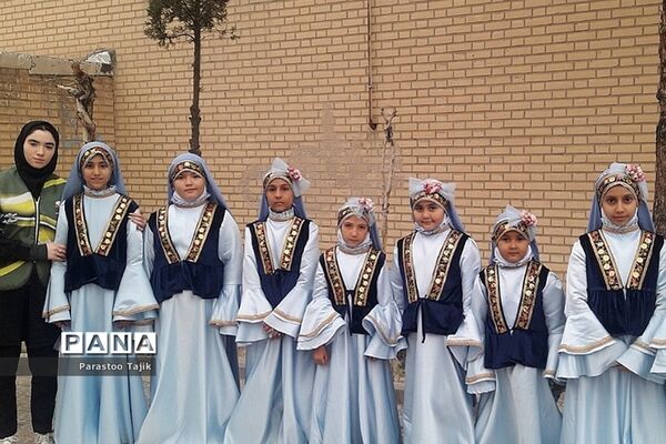 برگزاری همایش مادران فاطمی در روستای اورین شهرستان بهارستان ۲