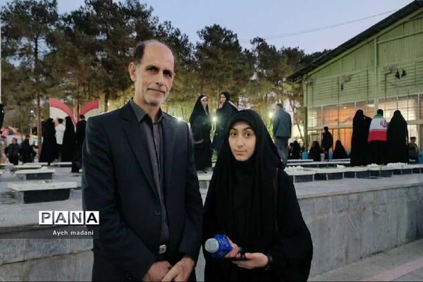 حضور مردم شهید‌پرور اصفهانی به مناسبت روز اصفهان در گلستان شهدا