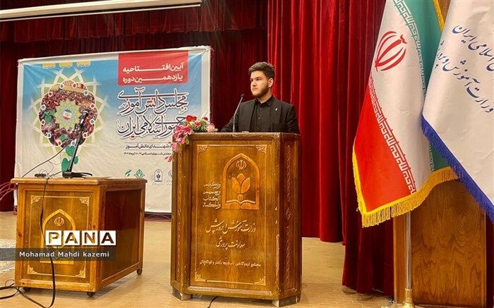 توزیع شیر در مدارس یکی از مهمترین اقدامات آموزش و پرورش است