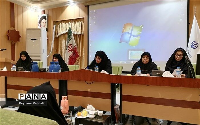 برگزاری دومین نشست تخصصی مشترک مشاورین امور بانوان استان و دبیران عفاف و حجاب/فیلم