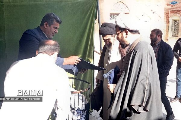اقامه نماز جمعه در مصلای شهرستان پردیس