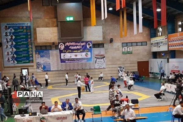 حضور دانش‌آموز ورزشکاران قرچکی در دومین دوره مسابقات تکواندو بسیج تهران بزرگ