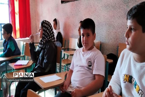 دوره سواد رسانه ویژه دانش‌آموزان در محمودآباد