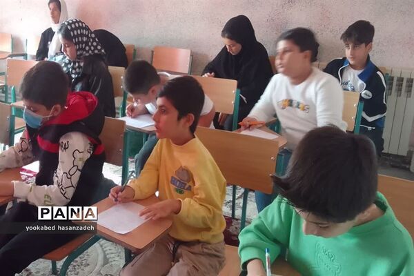 دوره سواد رسانه ویژه دانش‌آموزان در محمودآباد