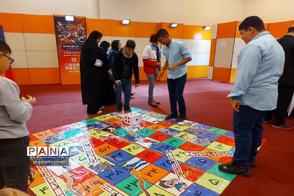 برگزاری نمایشگاه یاریگران زندگی