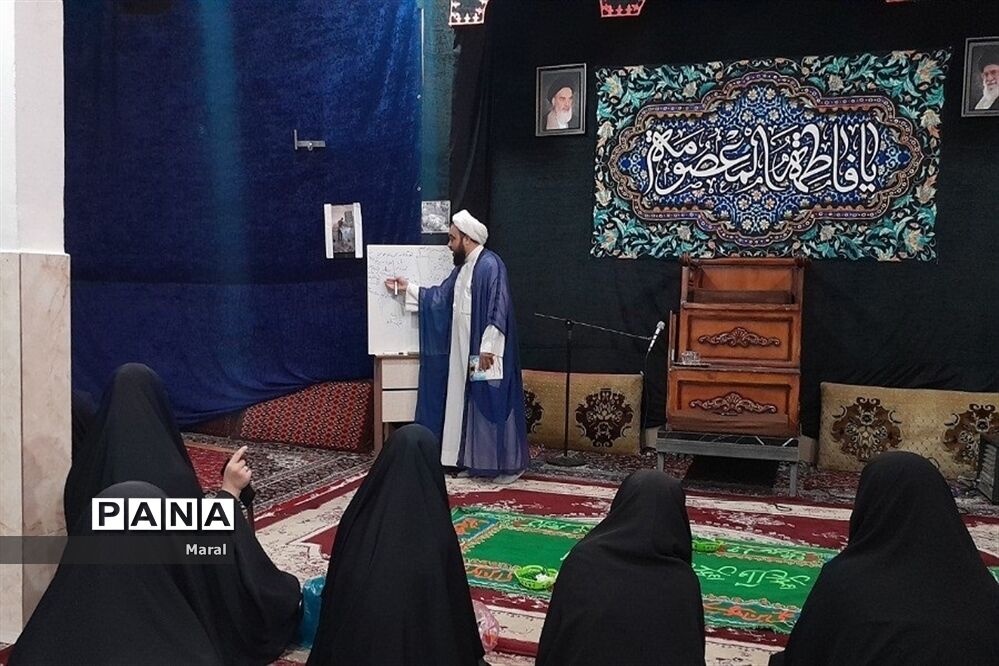 گارگاه روانشناسی ویژه نوجوان در حسینیه شهدا شهرستان قرچک