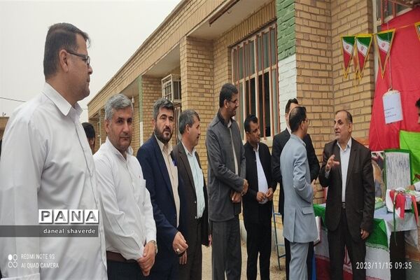 نواخته شدن زنگ کتاب و کتابخوانی در مدارس شهرستان شادگان