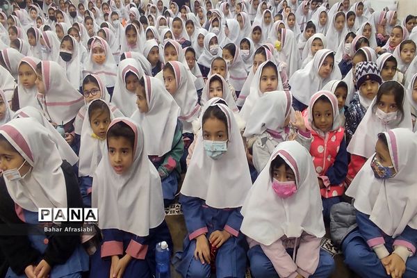 افتتاح کتابخانه مدرسه شهید بنی‌هاشمی به‌مناسبت هفته کتاب و کتابخوانی در شهرستان رباط‌کریم