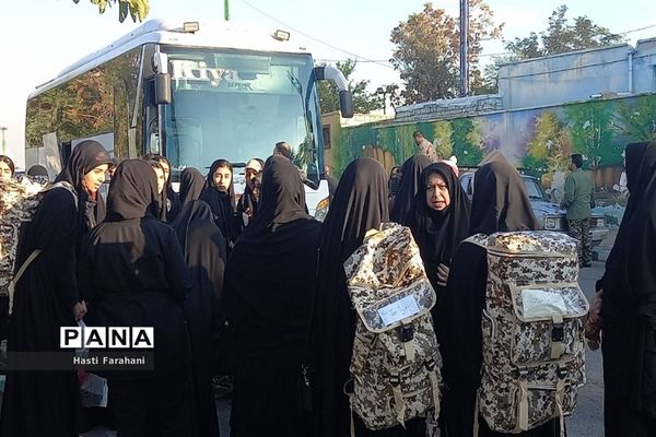 اعزام دانش‌آموزان دختر شهرستان‌قرچک به اردوی راهیان نور