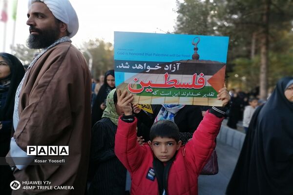حمایت دانش‌آموزان بیرجند از کودکان مظلوم غزه