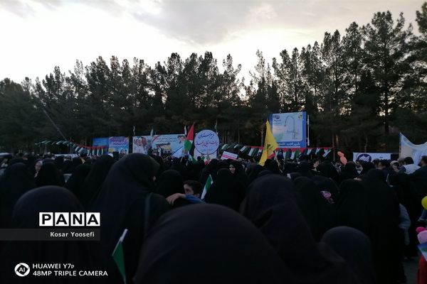 حمایت دانش‌آموزان بیرجند از کودکان مظلوم غزه