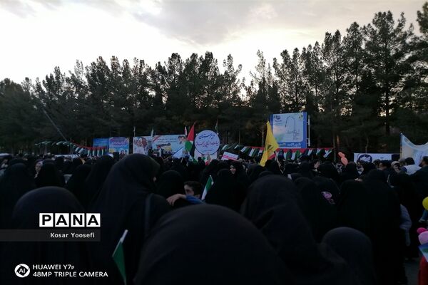 حمایت دانش‌آموزان بیرجند از کودکان مظلوم غزه