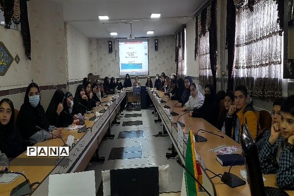 برگزاری جلسه آموزشی ویژه طرح هر مدرسه یک خبرنگار در شهرستان‌قدس