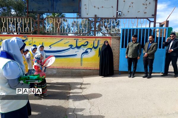 بازدید رئیس سازمان دانش‌آموزی خراسان جنوبی از مدارس نهبندان