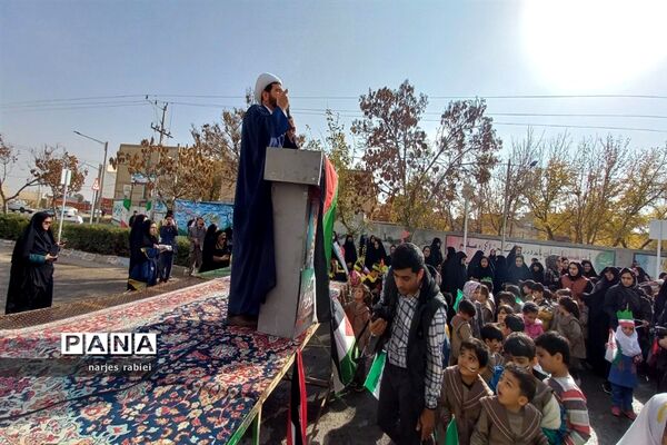 خروش فاروجی‌ها برای اعلام بیزاری ومحکومیت جنایات اسرائیل