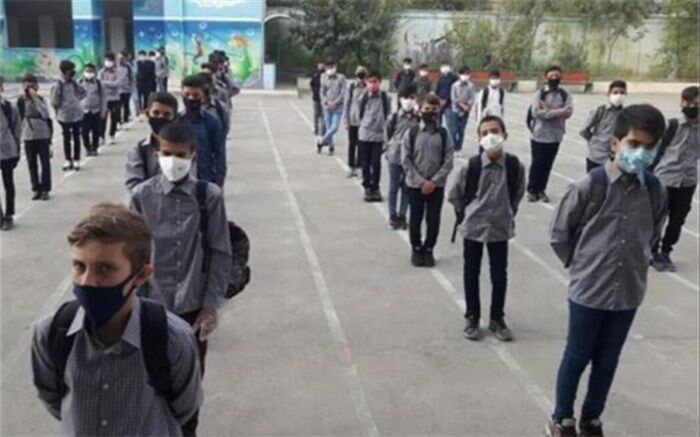 آشنایی دانش‌آموزان با بورس ظرفیتی برای هدایت اقتصاد خرد در آینده
