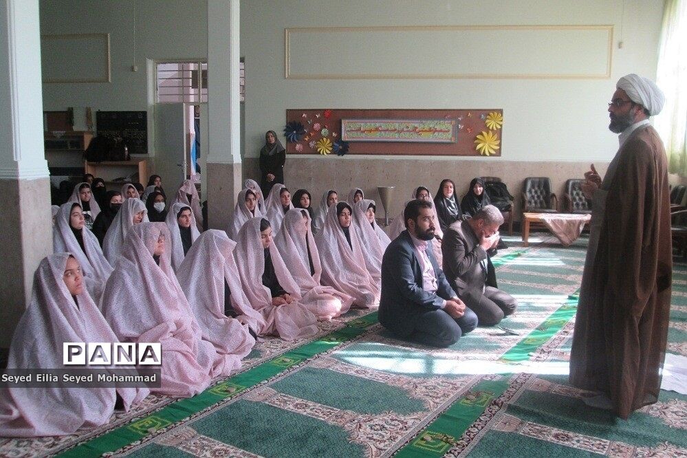 تاکید رئیس سازمان مدارس غیردولتی بر اهتمام ویژه به موضوع نماز در مدارس