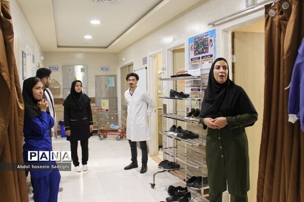 گرامیداشت سالروز ولادت حضرت زینب کبری (س) و روز پرستار در بوشهر توسط دانش آموزان پیشتاز