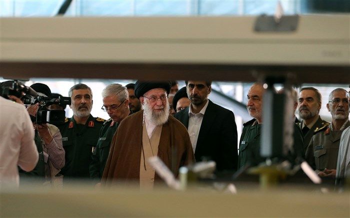 راه پیشرفت، کار علمی نوآورانه و متکی بر عزم و ایمان