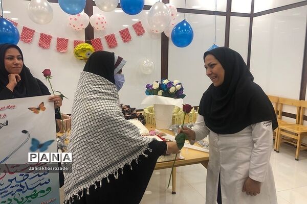 تقدیر از پرستاران به‌مناسبت روز پرستاردر ناحیه دو ری