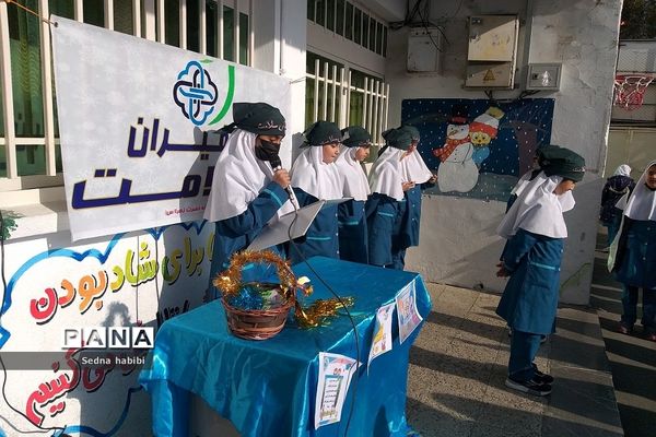 افتتاحیه طرح سفیران سلامت در دبستان حضرت زهرا(س)‌یک رودهن