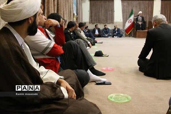 برگزاری مراسم ولادت حضرت زینب(س) در دفتر امام‌جمعه رودهن