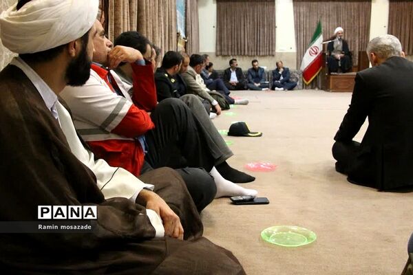 برگزاری مراسم ولادت حضرت زینب(س) در دفتر امام‌جمعه رودهن