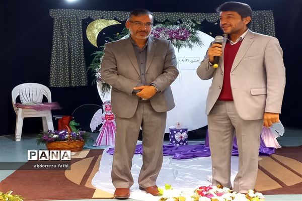 جشن تکلیف دانش‌آموزان آموزشگاه شهید سردار سلیمانی در دلیجان