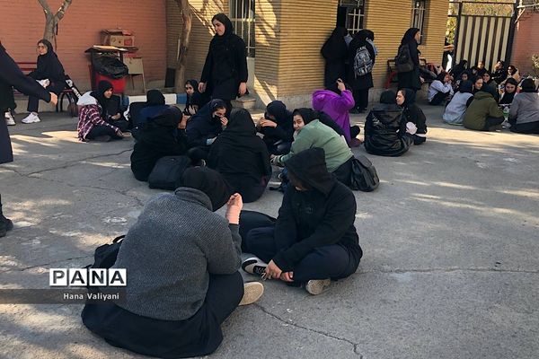 مراسم بزرگداشت ولادت حضرت زینب (س) در مدرسه آیت‌اله صدر ناحیه یک شهرری