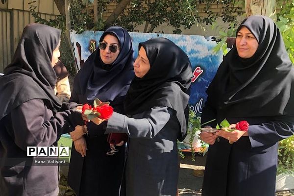 مراسم بزرگداشت ولادت حضرت زینب (س) در مدرسه آیت‌اله صدر ناحیه یک شهرری