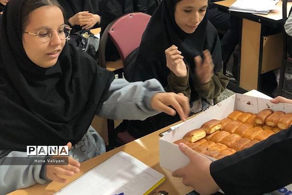 مراسم بزرگداشت ولادت حضرت زینب (س) در مدرسه آیت‌اله صدر ناحیه یک شهرری